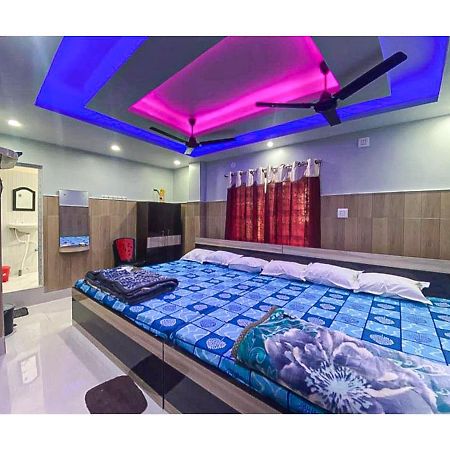 Hotel Ilora By Wb Inn ธาราพิธ ภายนอก รูปภาพ