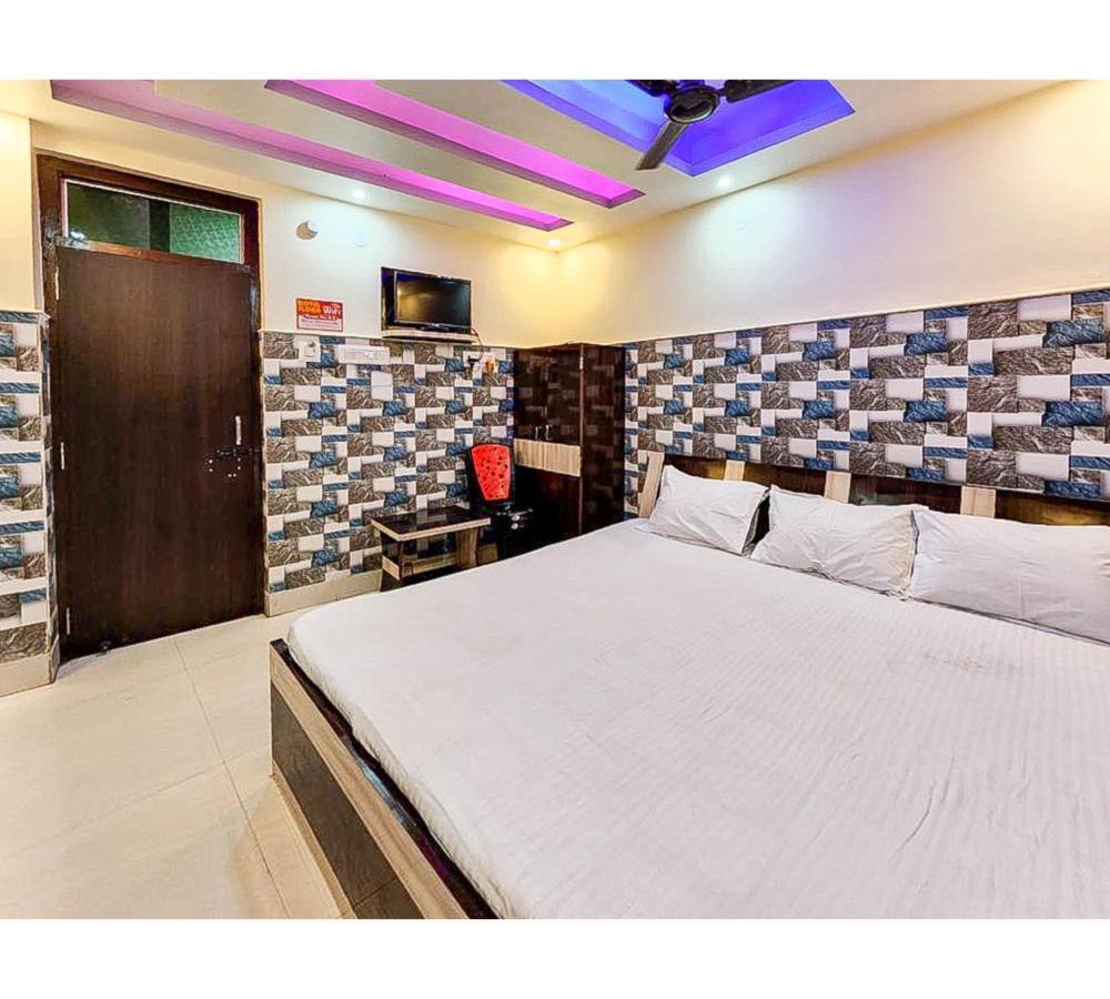 Hotel Ilora By Wb Inn ธาราพิธ ภายนอก รูปภาพ