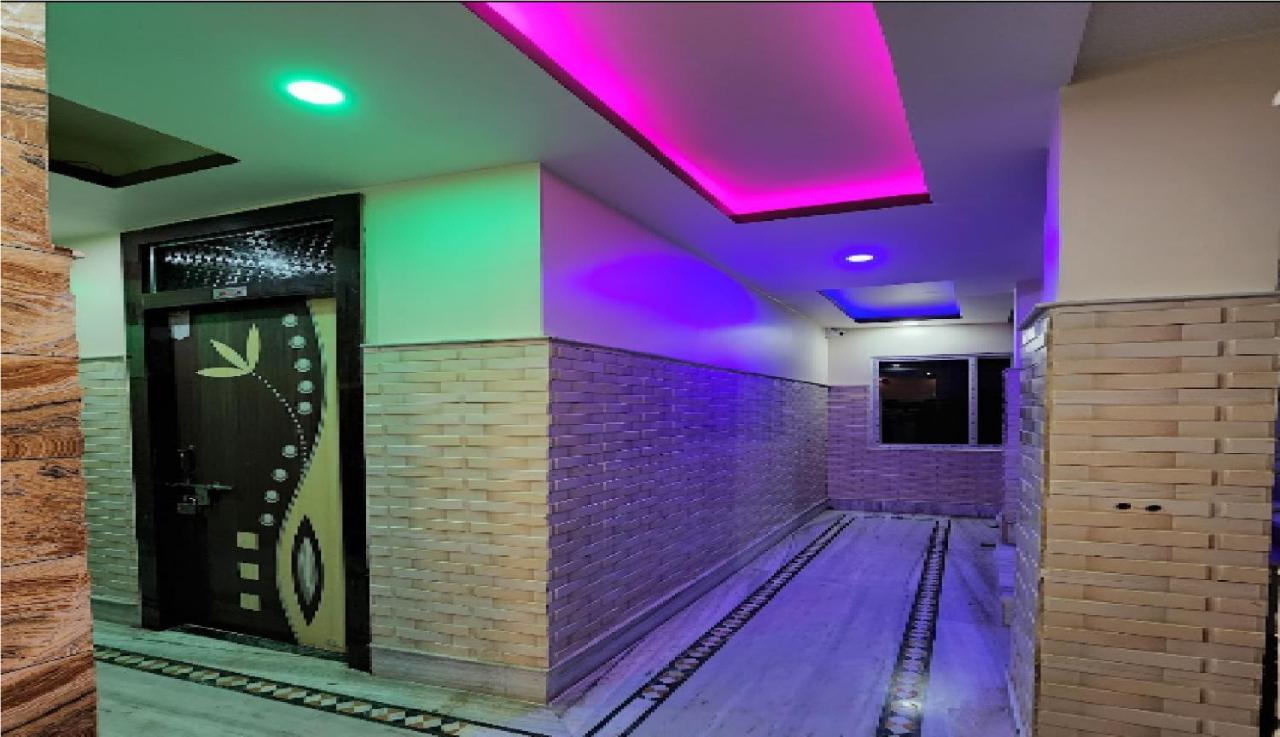 Hotel Ilora By Wb Inn ธาราพิธ ภายนอก รูปภาพ