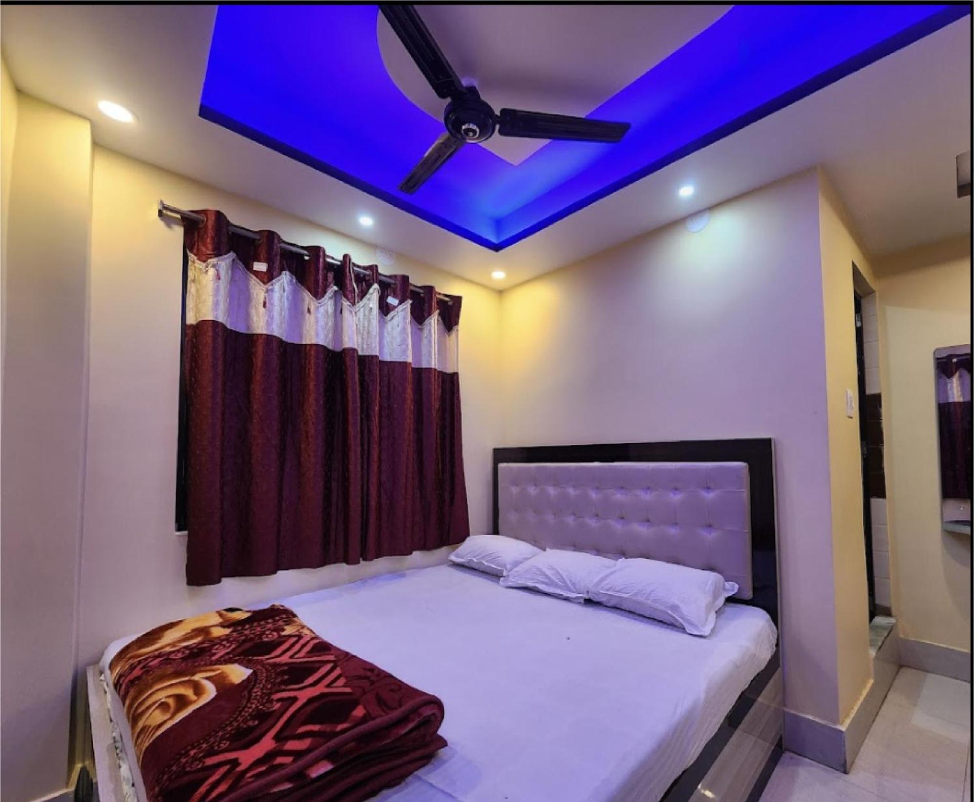 Hotel Ilora By Wb Inn ธาราพิธ ภายนอก รูปภาพ